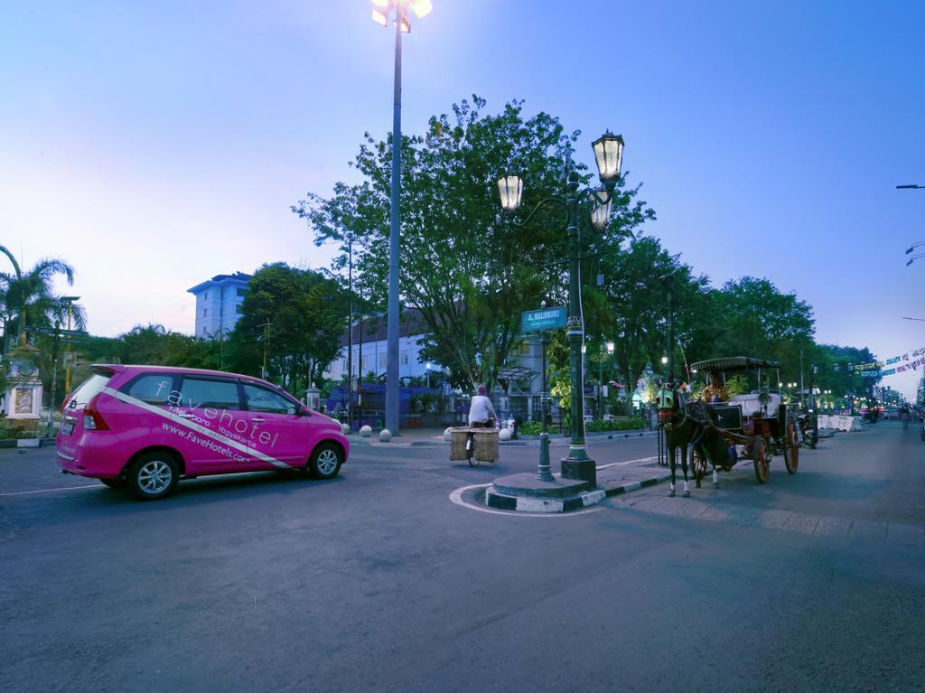 Favehotel Malioboro - Γιογκιακάρτα Εξωτερικό φωτογραφία