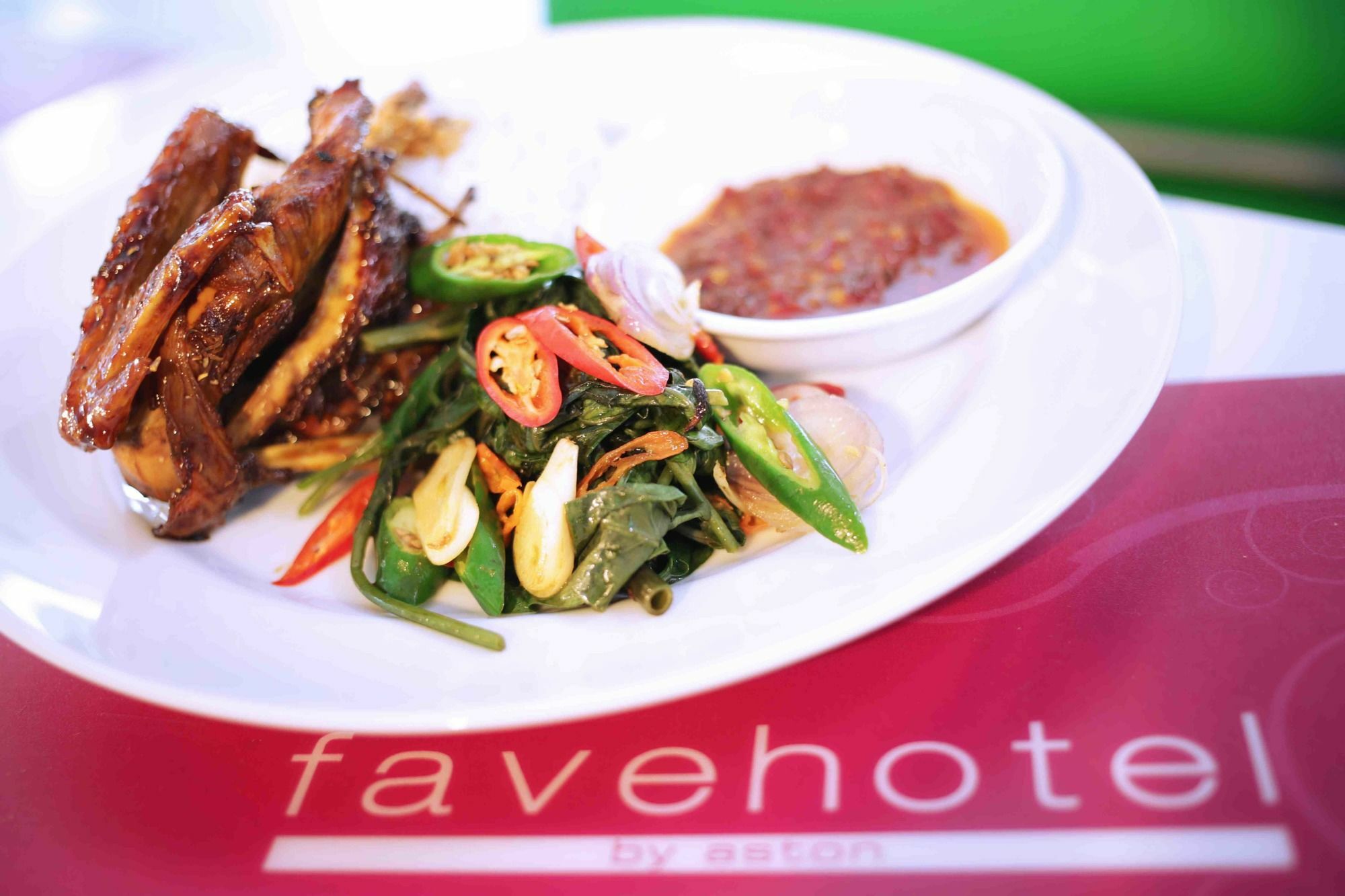 Favehotel Malioboro - Γιογκιακάρτα Εξωτερικό φωτογραφία